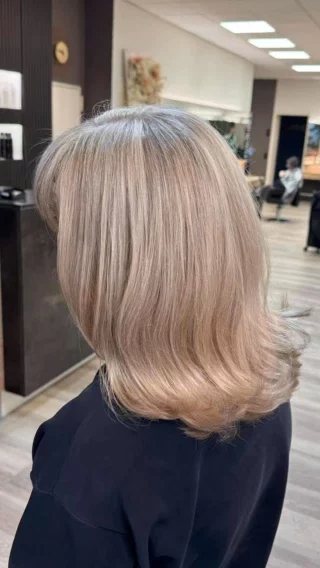 Instagram post from haarmonieschweinfurt. This post is in position 4.